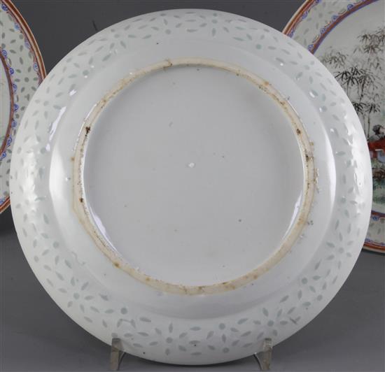 Six unusual Chinese famille rose rice-grain bordered plates, Guangxu period (1875-1908), 22.5cm